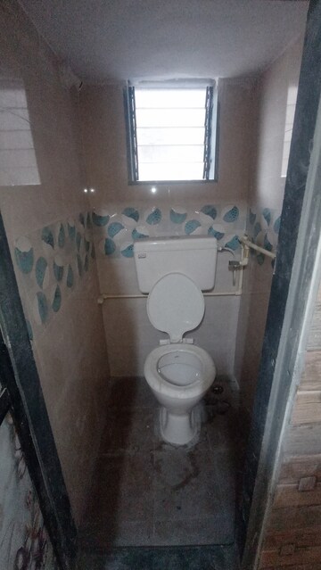 Bathroom in 1 BHK Apartment at Dombivli West – for Rent