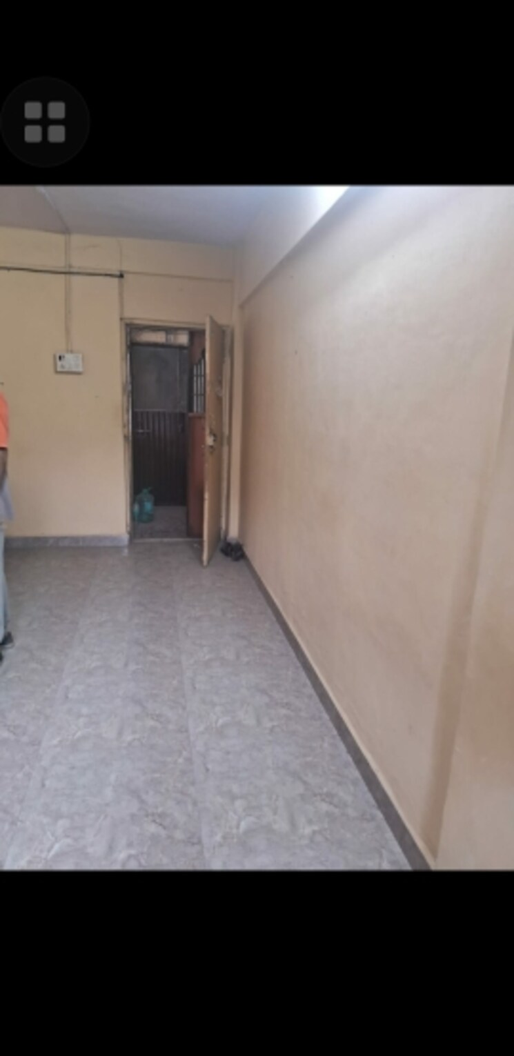 Room, dombivli east 1 Bedroom 580 Sq.Ft. Apartment In Dombivli East Thane 8735253