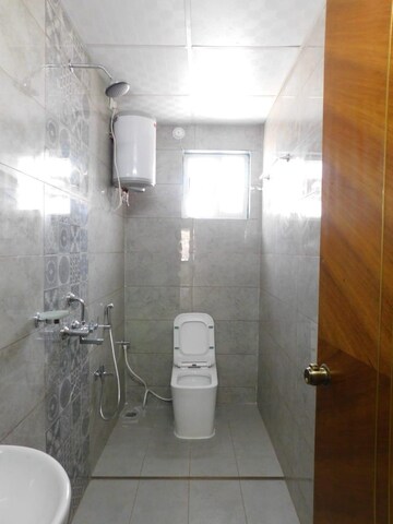 Attached Bathroom in 3 BHK Apartment at Standalone Building Miyapur, Miyapur – for Rent