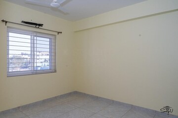 Room in 3 BHK Apartment at Standalone Building Miyapur, Miyapur – for Rent
