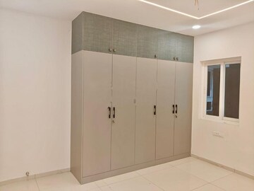 Room in 3 BHK Apartment at Rajapushpa Provincia, Narsingi – for Rent