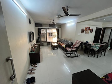 Living Room in 2 BHK Apartment at Matunga East – for Rent