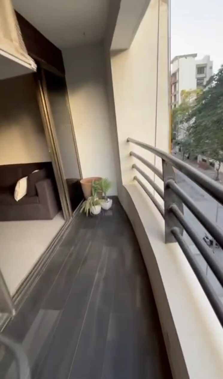 Balcony, poseidon-apartment 3 Bedroom 1100 Sq.Ft. Apartment In Andheri West Mumbai 8735326