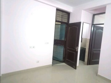 Room in 2 BHK Apartment at New Ashok Nagar – for Rent
