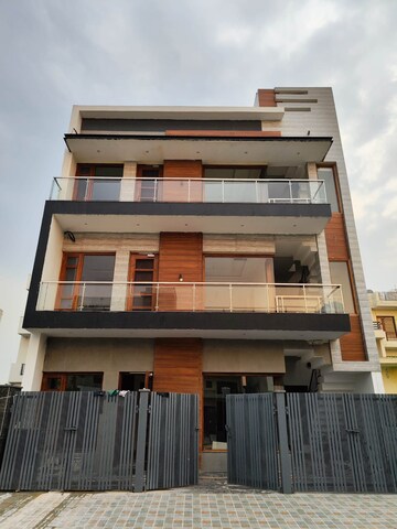 6 BHK Independent House – Exterior View View at Aerocity - for Sale