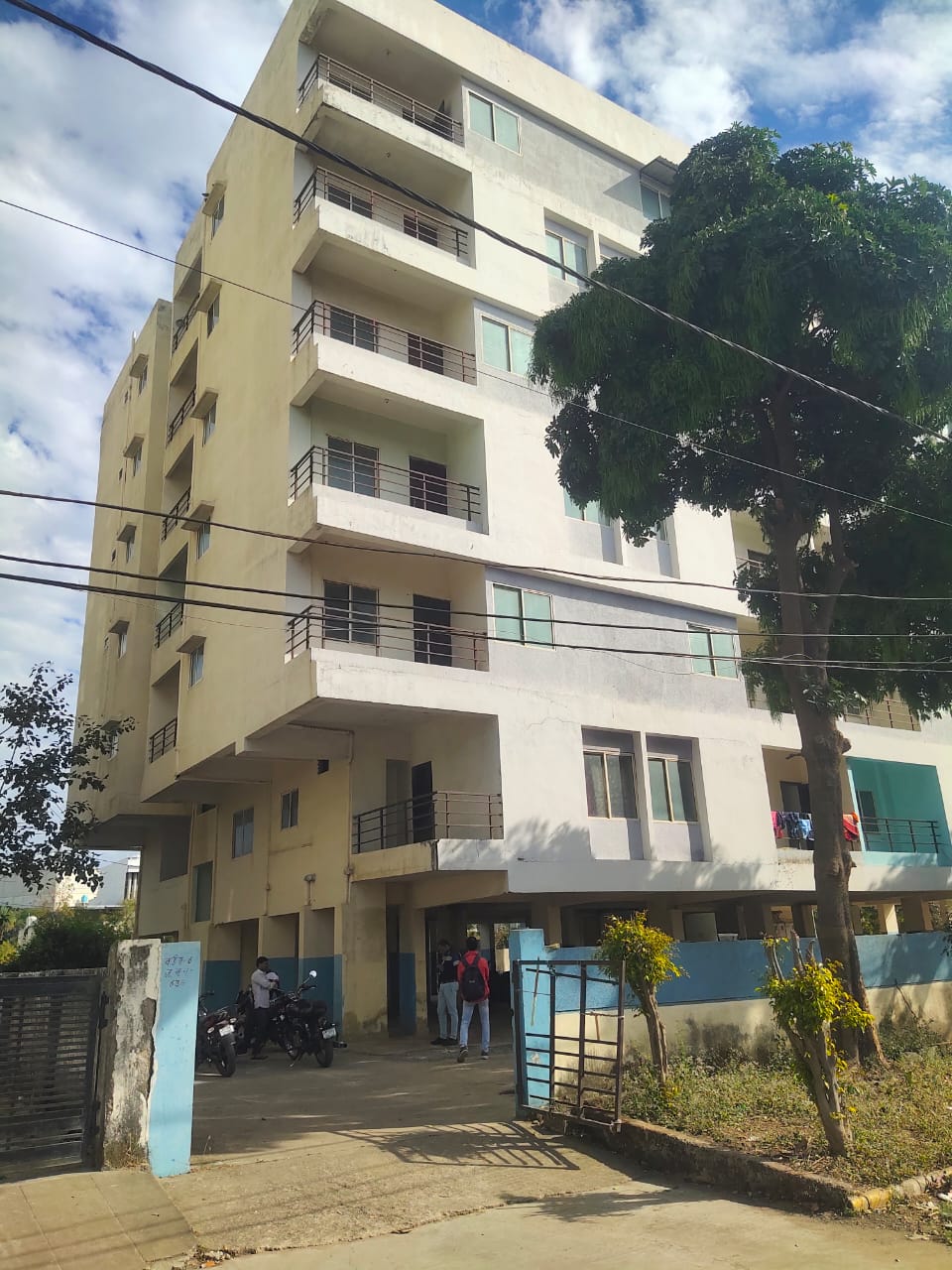 2 BHK + Study Room,Extra Room Apartment For Sale in Navneet Enclave