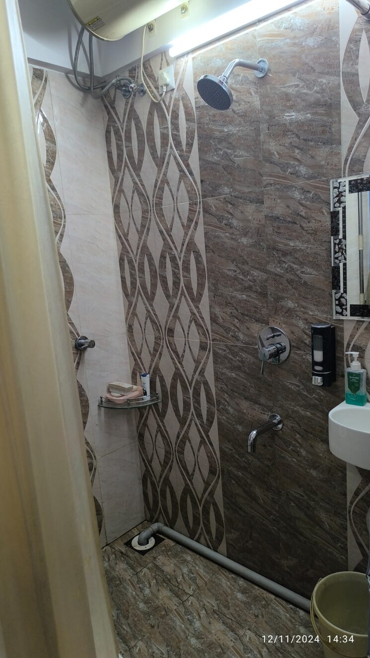 Bathroom, chandak-sparkling-wing 1 Bedroom 650 Sq.Ft. Apartment In Dahisar East Mumbai 8731119