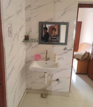 2 BHK Villa For Rent in Aliganj