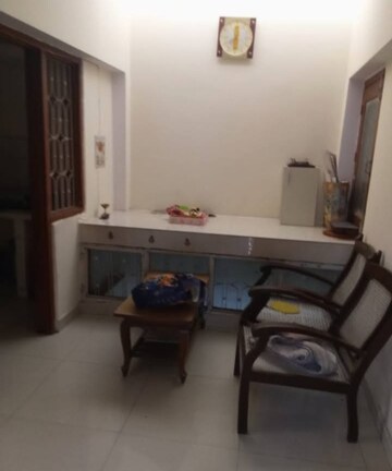 Living Room in 2 BHK Villa at Aliganj – for Rent