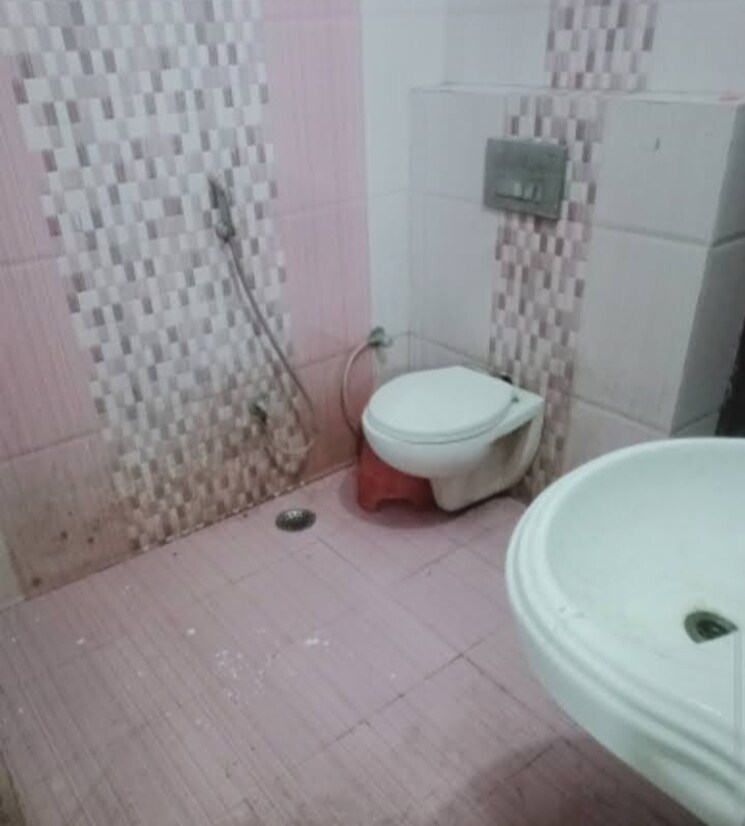 Bathroom, vikas nagar 2 Bedroom 880 Sq.Ft. Villa In Vikas Nagar Lucknow 8735551