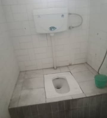 Attached Bathroom in 1 BHK Independent House at Aliganj – for Rent