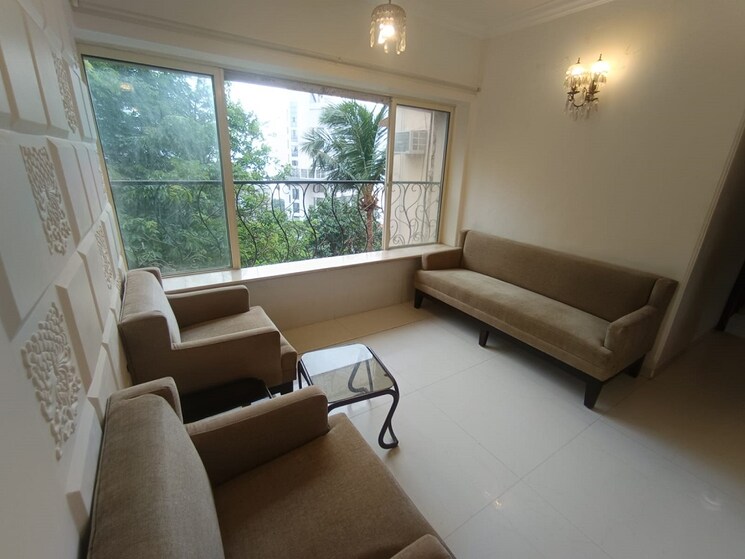 Living Room, bandra west 3 Bedroom 1200 Sq.Ft. Apartment In Bandra West Mumbai 8735592