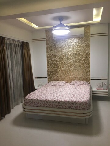 Bedroom in 3.5 BHK Apartment at Gera Greensville, Kharadi – for Rent