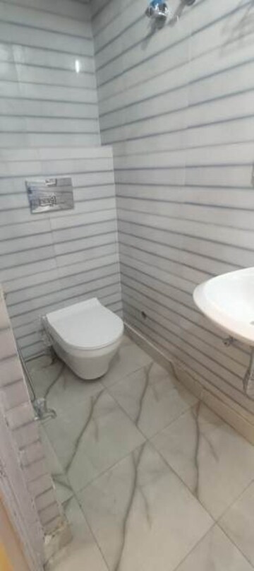 Bathroom in 2 BHK Builder Floor at Green Park – for Rent