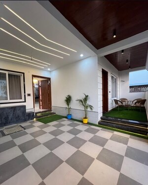 Gym in 3.5 BHK Builder Floor at Sector 37 – for Sale