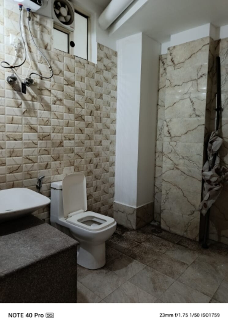Bathroom, sector 56 3 Bedroom 1600 Sq.Ft. Builder Floor In Sector 56 Gurgaon 8735994