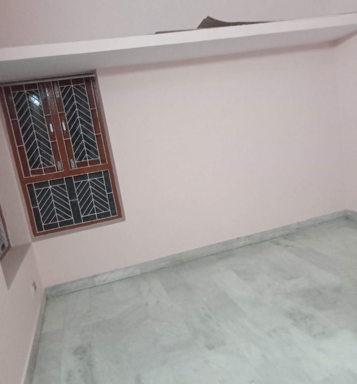 2 BHK + Pooja Room Villa For Rent in Aliganj