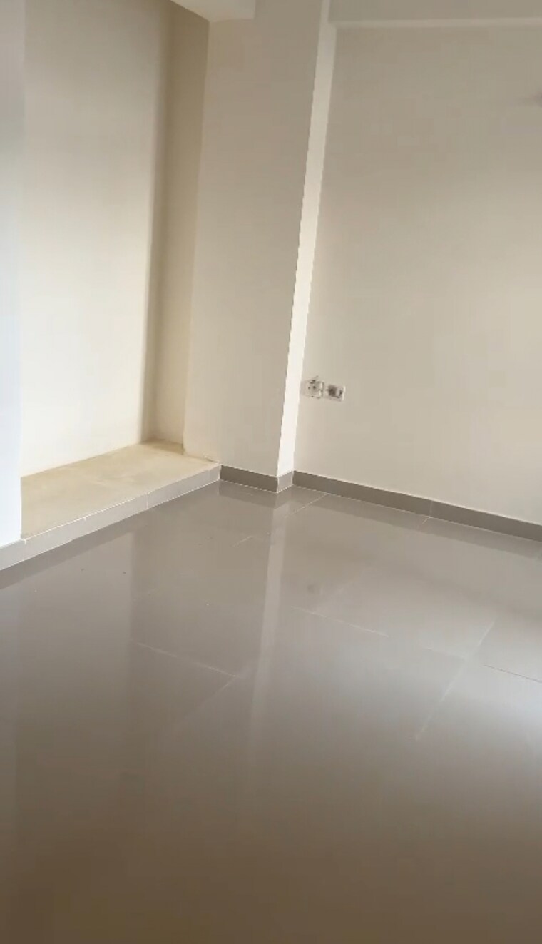 Room, crossing-republik 2 Bedroom 1270 Sq.Ft. Apartment In Crossing Republic Ghaziabad 8736182