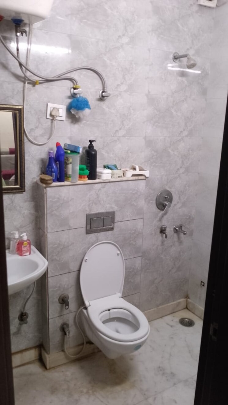 Bathroom, burari 2 Bedroom 675 Sq.Ft. Builder Floor In Burari Delhi 8736119