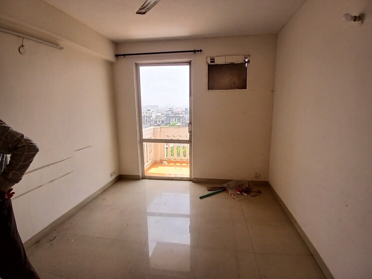 Room, jmd-gardens 4 Bedroom 2315 Sq.Ft. Apartment In Sector 33 Gurgaon 8736357