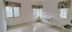 Room in 4 BHK Villa at White Acres Apartment, Whitefield – for Sale