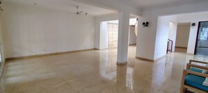 Room in 4 BHK Villa at White Acres Apartment, Whitefield – for Sale