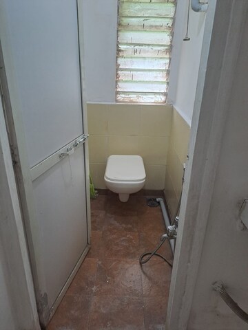 Bathroom in 1 BHK Apartment at Sher E Punjab, Andheri East – for Rent