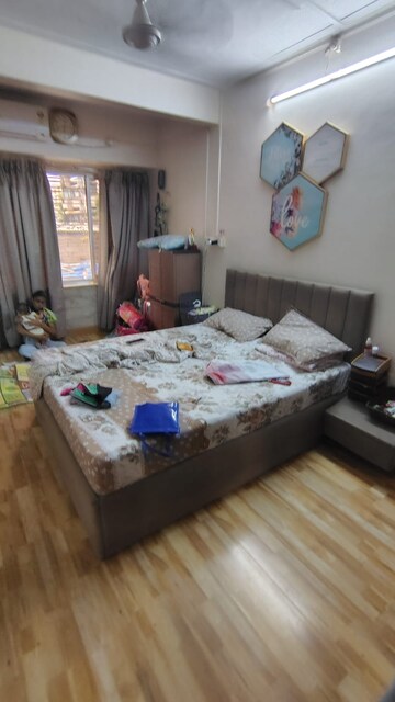 2 BHK Apartment For Rent in Gayatri Darshan, Kandivali East