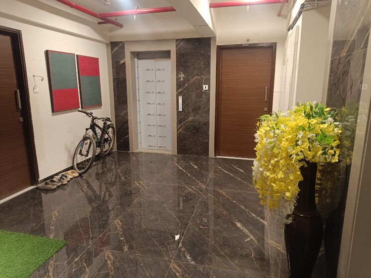 Entrance, kandivali west Pg For Boys In Kandivali West 8736633