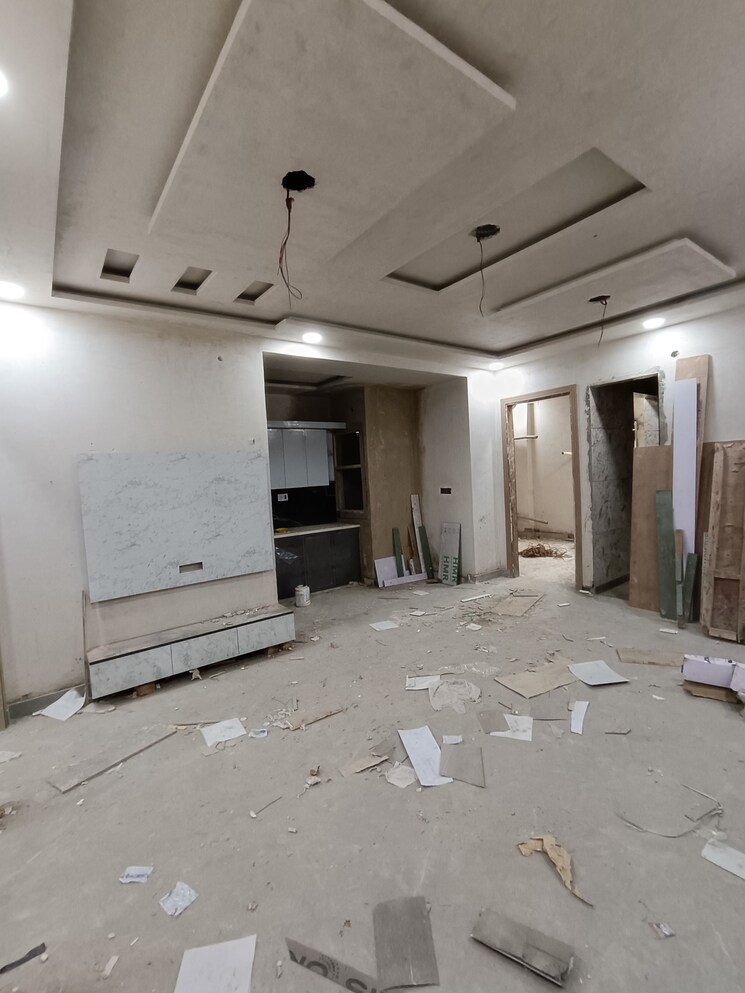  Parking, burari 3 Bedroom 900 Sq.Ft. Builder Floor In Burari Delhi 8737652