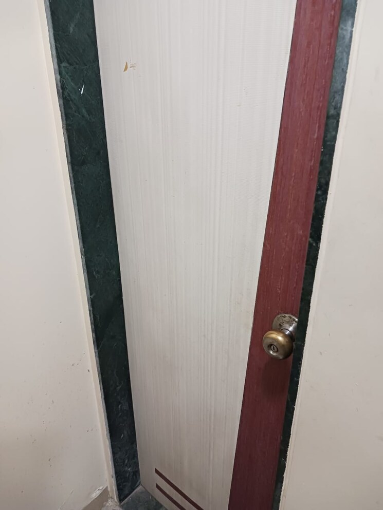 undefined, mulund west Commercial Office Space 400 Sq.Ft. In Mulund West Mumbai 8736959