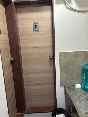   Office Space at Thaltej – for Rent