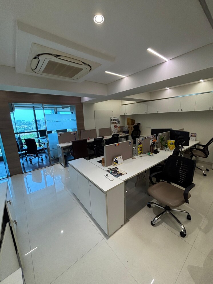 Team Area, thaltej Commercial Office Space 2266 Sq.Ft. In Thaltej Ahmedabad 8736866