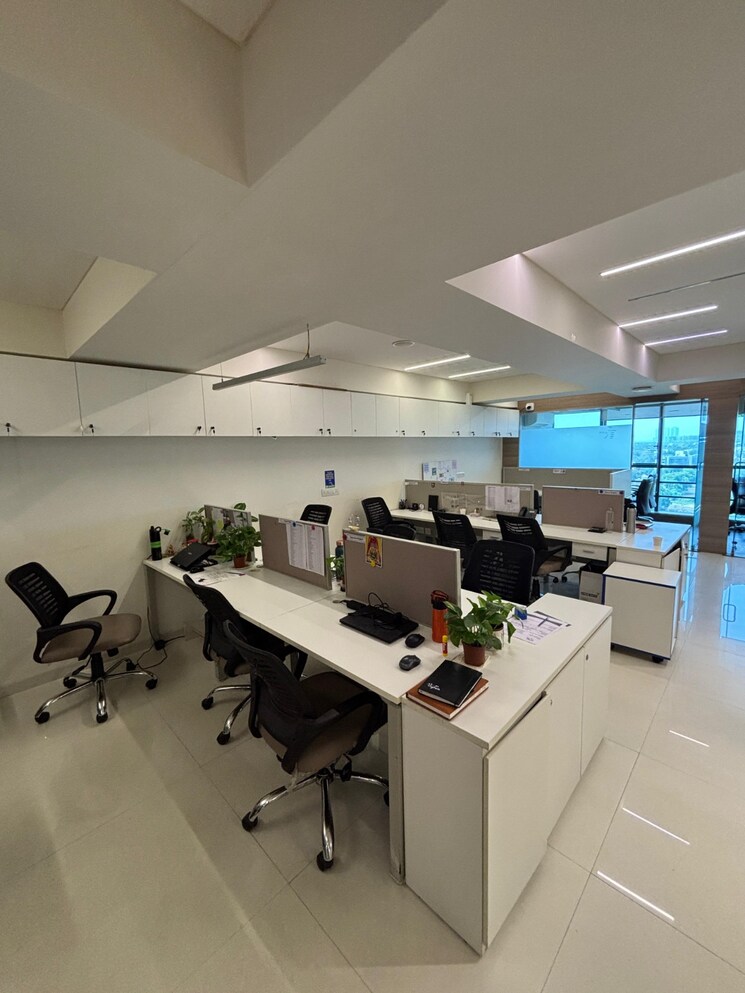 Team Area, thaltej Commercial Office Space 2266 Sq.Ft. In Thaltej Ahmedabad 8736866