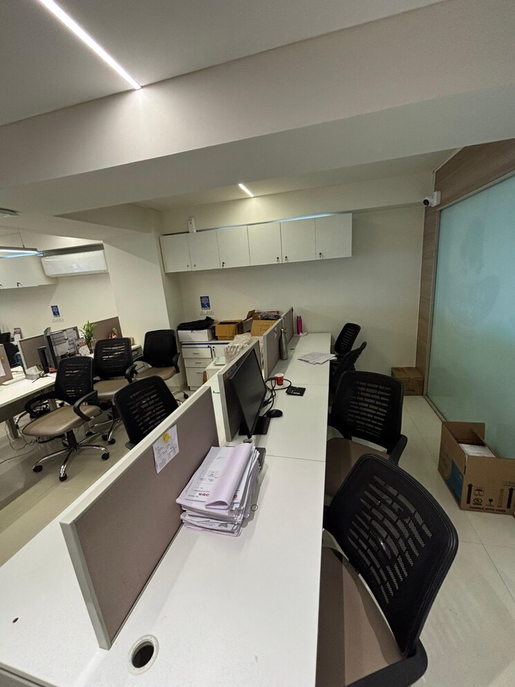 Team Area, thaltej Commercial Office Space 2266 Sq.Ft. In Thaltej Ahmedabad 8736866