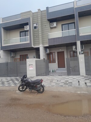 Balcony in 3 BHK Villa at Sirsi Road – for Sale