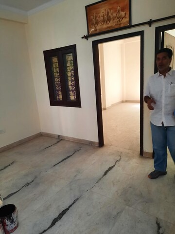 Room in 2 BHK Apartment at Sakher Bazar – for Sale