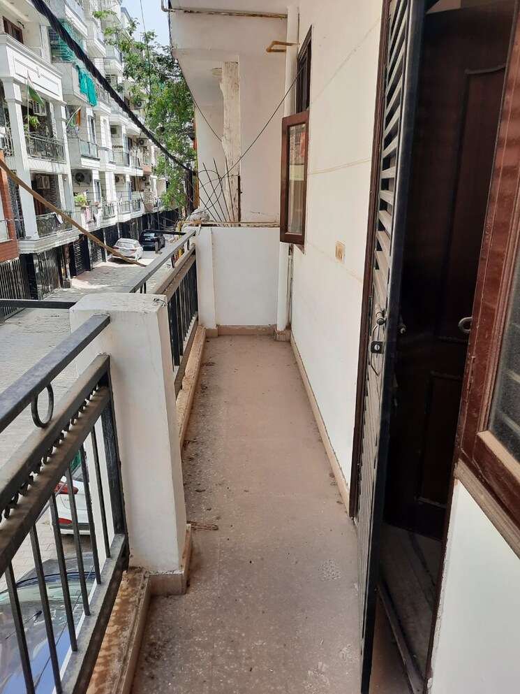 Balcony, sakher bazar 2 Bedroom 780 Sq.Ft. Apartment In Sakher Bazar Kolkata 8737041