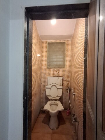 Furnished Amenities in 1 BHK Apartment at Jasmine Poonam Complex, Kandivali East – for Rent
