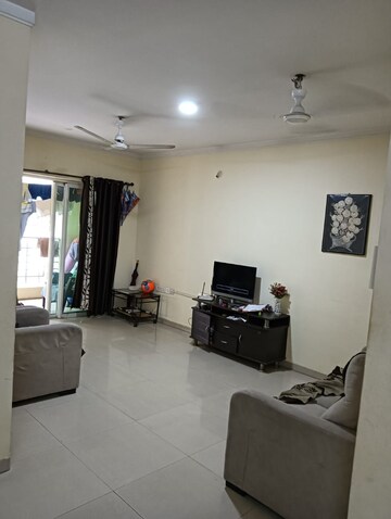 2 BHK Apartment For Rent in Vasant Mandar CHS, Vasant Vihar