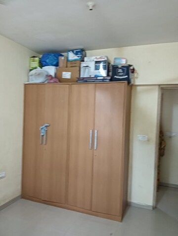 Furnished Amenities in 2 BHK Apartment at Vasant Mandar CHS, Vasant Vihar – for Rent
