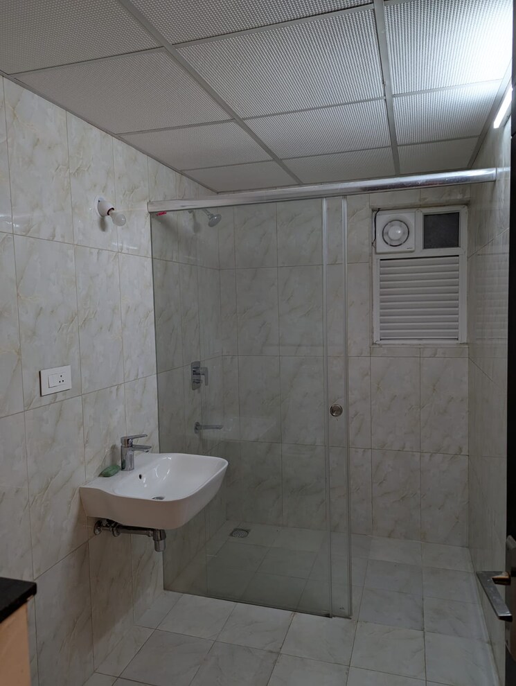 Bathroom, bollineni-bion 3 Bedroom 1965 Sq.Ft. Apartment In Kothaguda Hyderabad 8737231