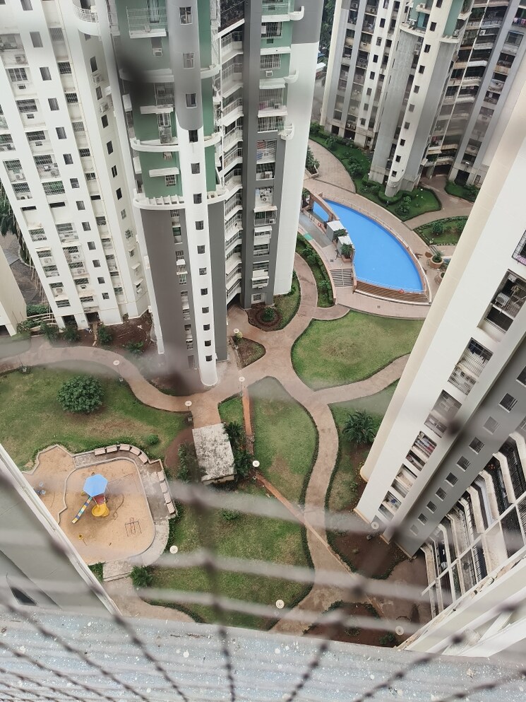 Exterior View, nirmal-city-of-joy-chs-ltd 3 Bedroom 960 Sq.Ft. Apartment In Mulund West Mumbai 8737249