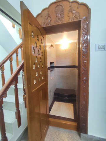 Furnished Amenities in 2.5 BHK Builder Floor at Btm Layout Stage 2 – for Rent