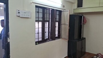 Room in 1 RK Apartment at Dadar West – for Rent