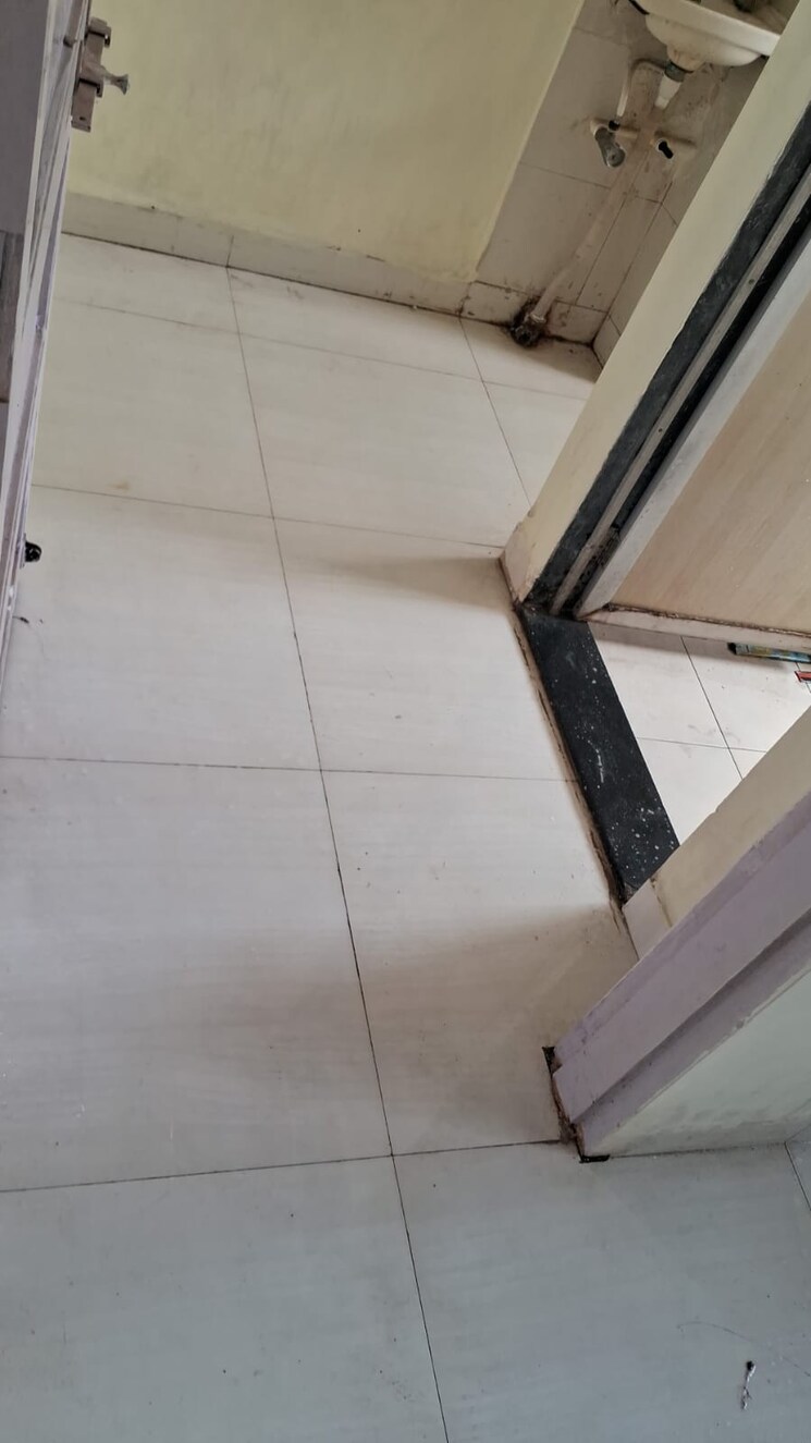 undefined, dadar west 1 RK 300 Sq.Ft. Apartment In Dadar West Mumbai 8737564