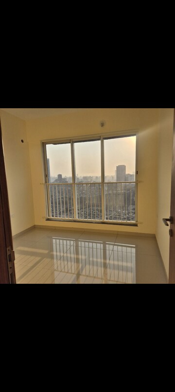 Master Bedroom in 1 BHK Apartment at Godrej Nest Kandivali, Kandivali East – for Rent