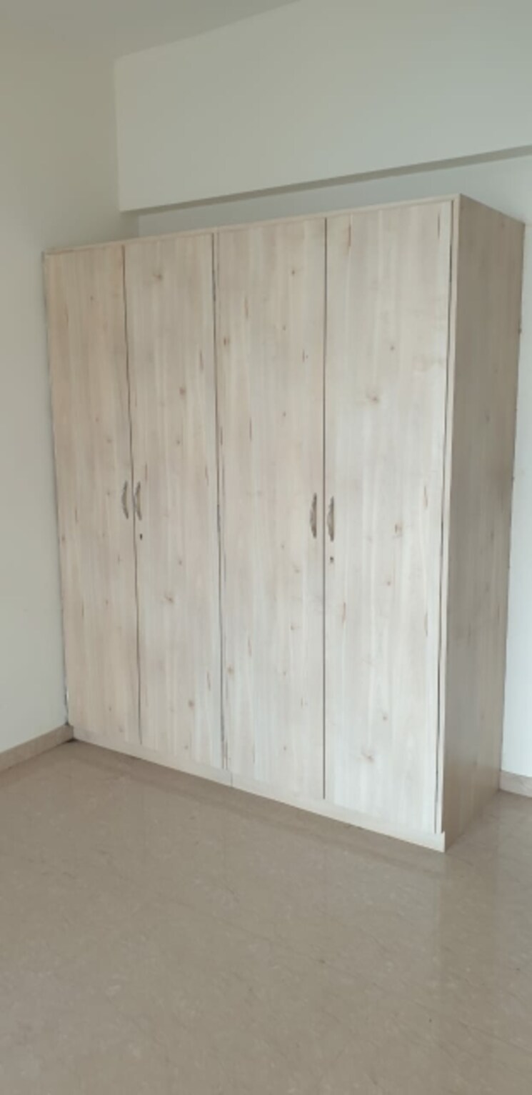 Bathroom, jp-decks 3 Bedroom 2000 Sq.Ft. Apartment In Goregaon East Mumbai 8737955