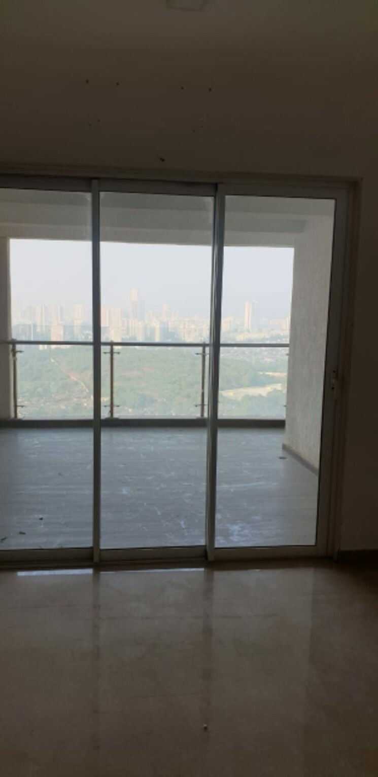 Room, jp-decks 3 Bedroom 2000 Sq.Ft. Apartment In Goregaon East Mumbai 8737955