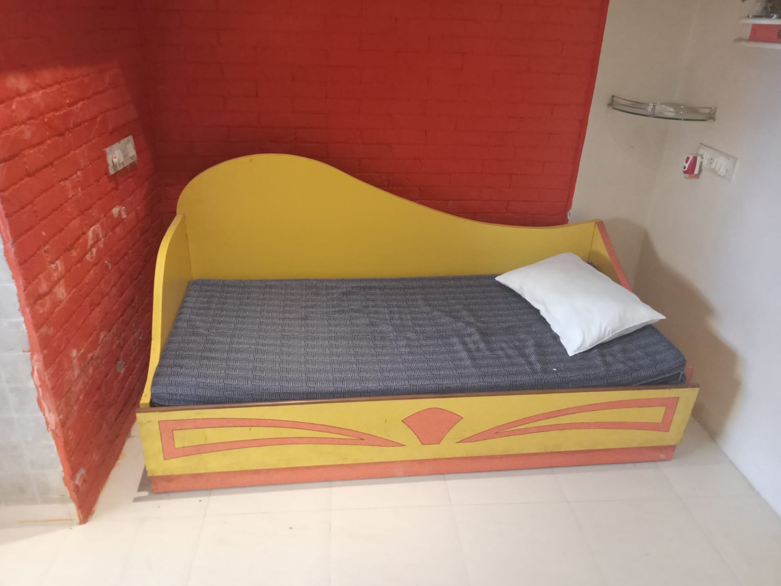 1 RkApartment For Rent in Ashirwad Chs 
